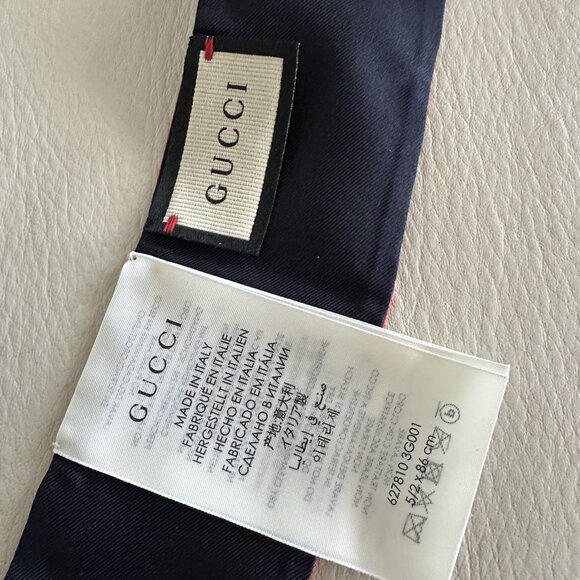 NEW GUCCI SILK SCARF HORSEBIT RED BLUE 100% Authentic Necktie - Picture 6 of 6
